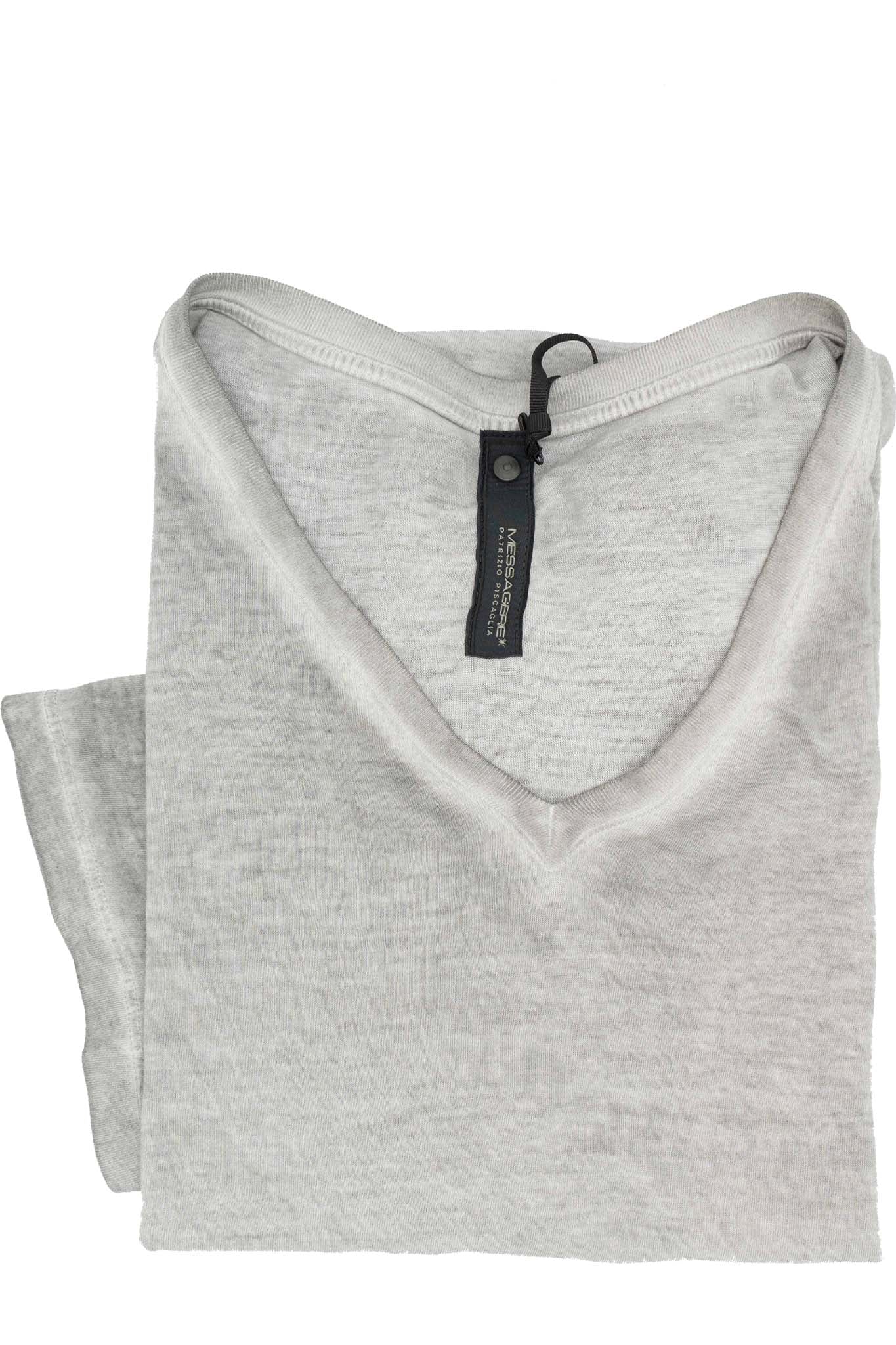 Short sleeve grey t-shirt