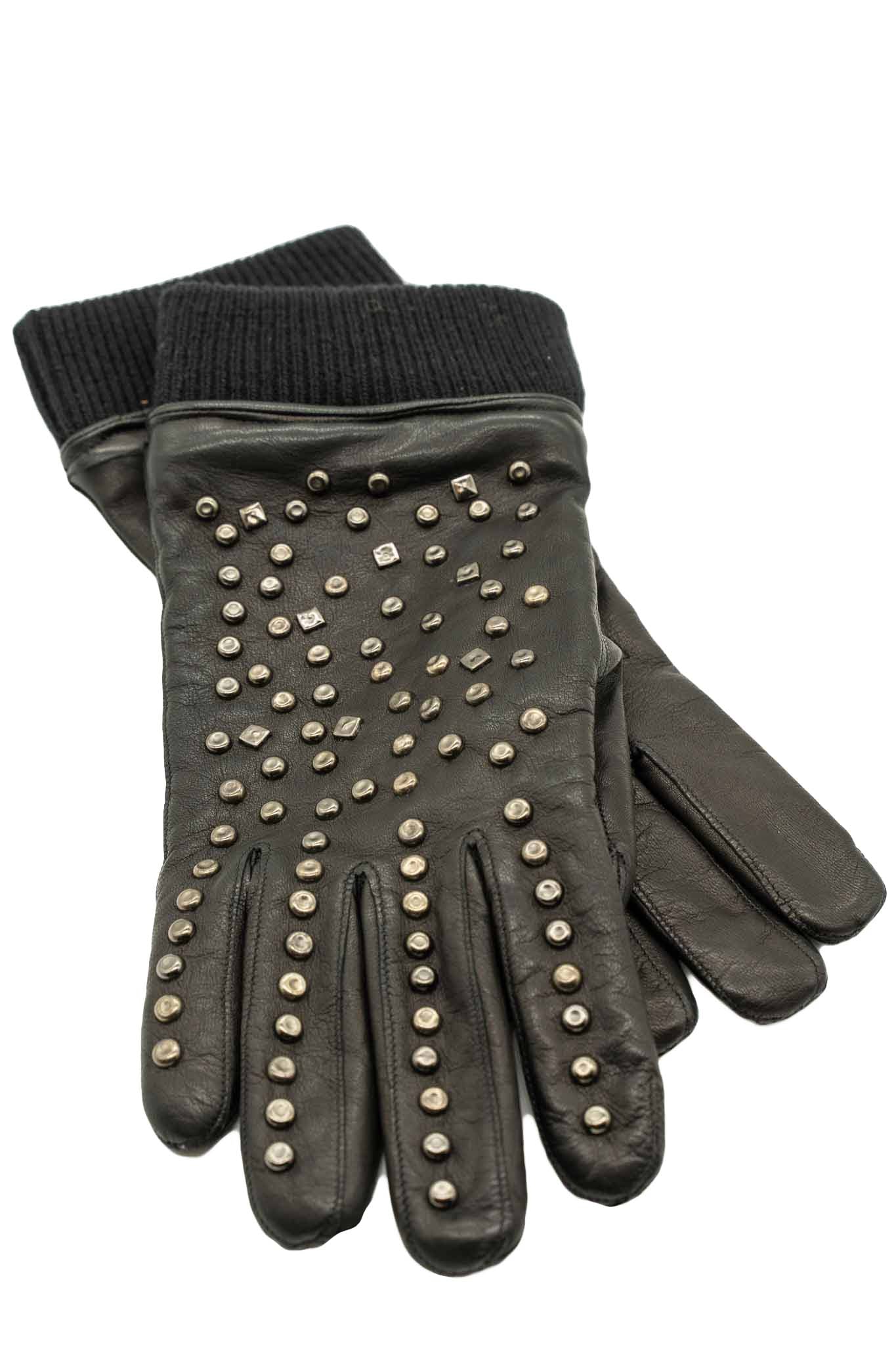 Leather studded gloves