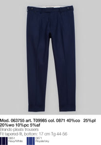 Slim fitted pleat corduroy trousers